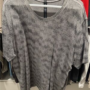 Lululemon Athletica Textured Gray Metal Vent. XXL